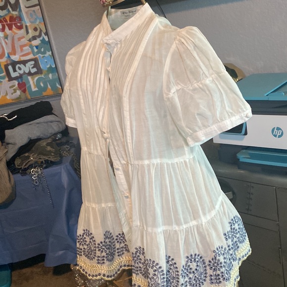 Beautiful - Picture 4 of 5